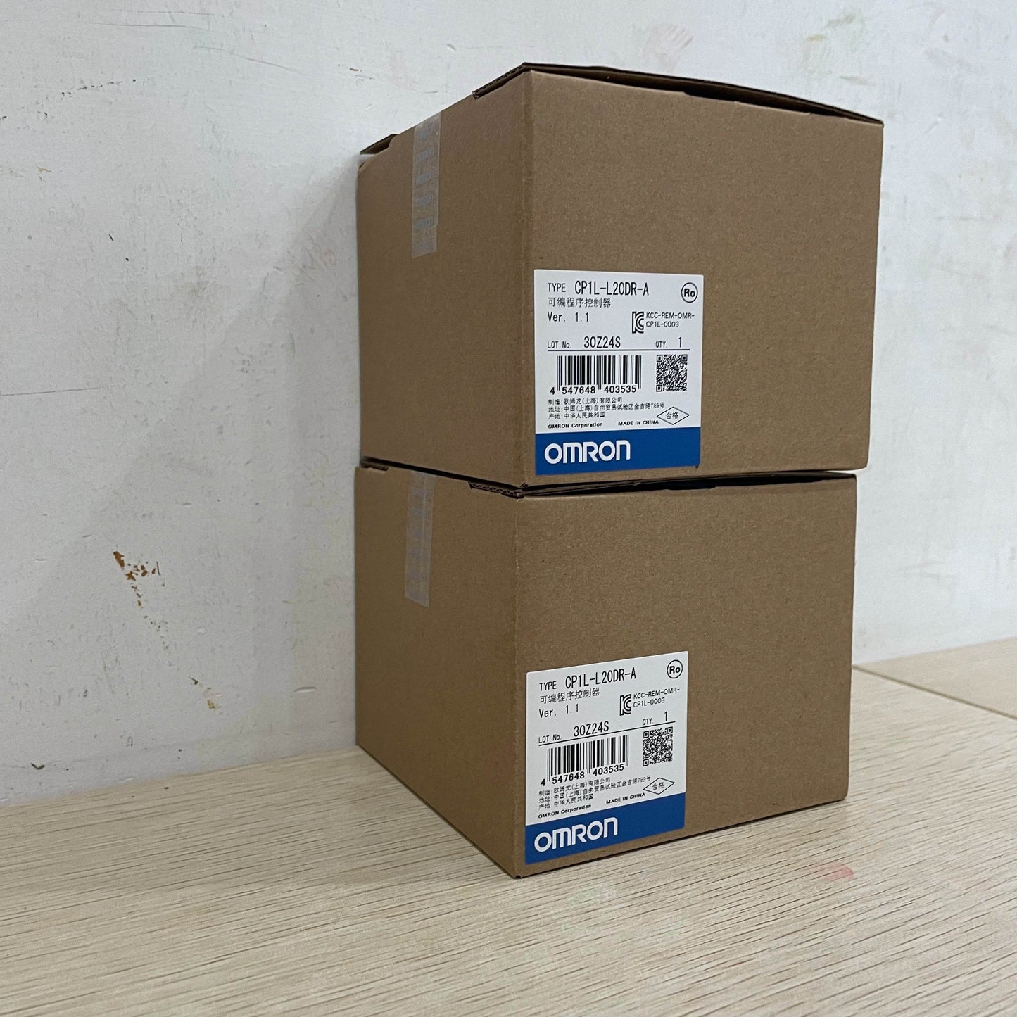 Compact PLC CP1L-L20DR-A with 20 I/O, Relay Output, and Built-in RS-232 Port - chengruiyuan