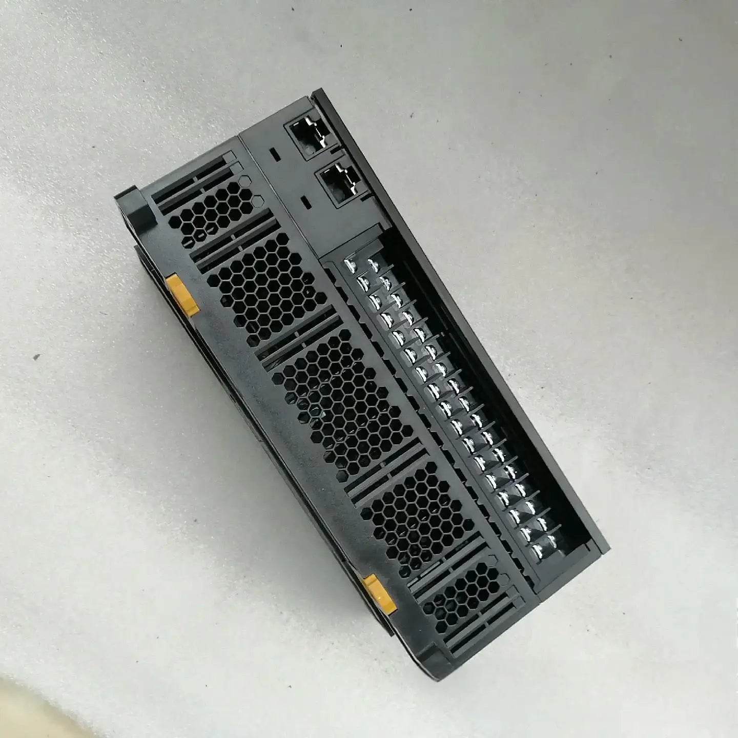 Compact CP2E-N60DT-D PLC with 60 I/O, Ethernet, and Built-in Analog for Automation Control - chengruiyuan