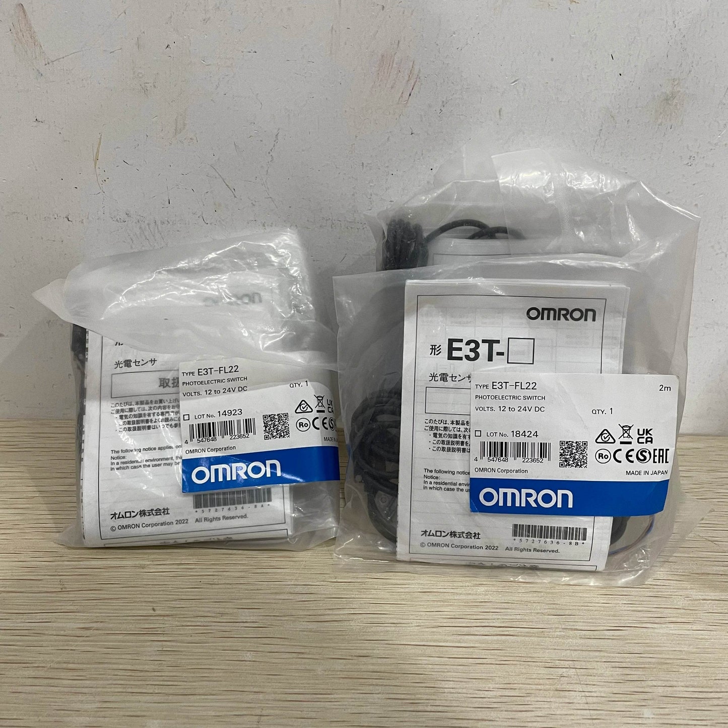 Compact Through-Beam Photoelectric Sensor E3T-FL22 with 2m Sensing Range - chengruiyuan