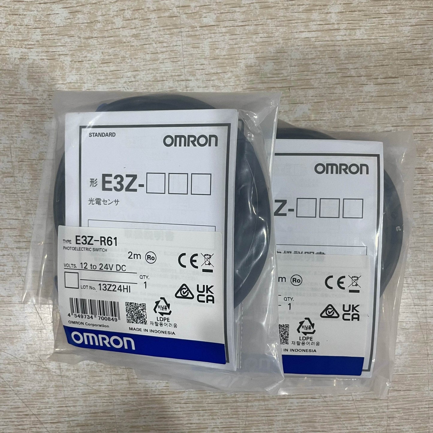 Compact E3Z-R61 2M Photoelectric Sensor with 2m Cable for Precise Detection - chengruiyuan