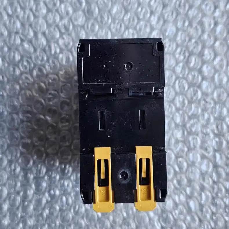 GX-JC06 Compact Industrial Controller with 16 I/O, DIN Rail Mount, 24V DC - chengruiyuan