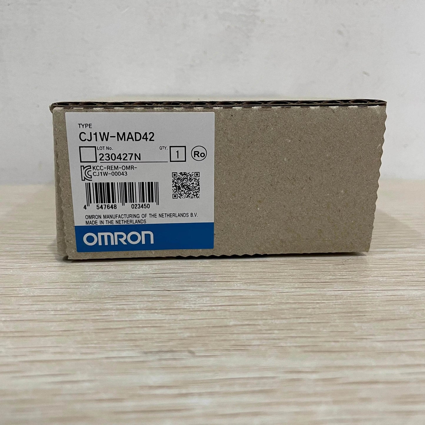 CJ1W-MAD42 Analog I/O Unit with 4 Inputs and 2 Outputs for PLC Systems - chengruiyuan
