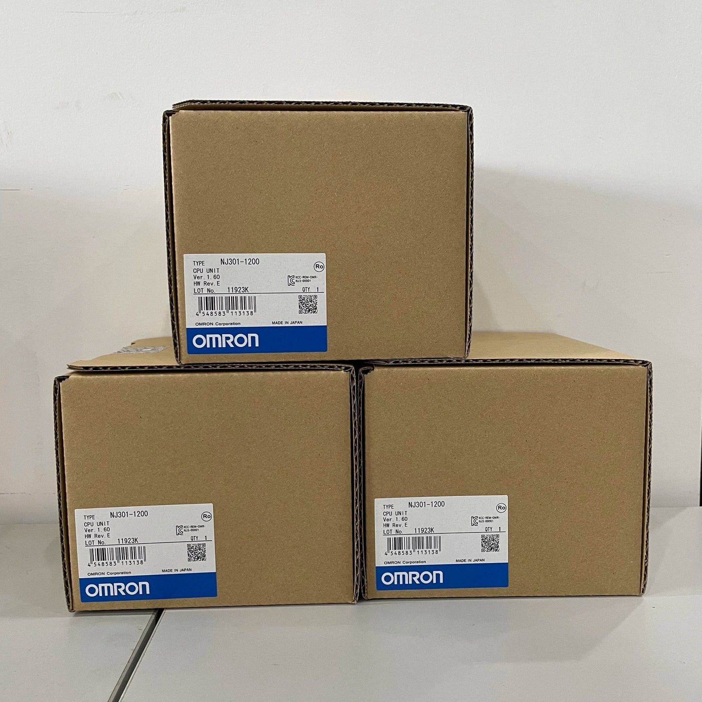 NJ301-1200 High-Speed Machine Controller with 12 Axes Motion Control - chengruiyuan