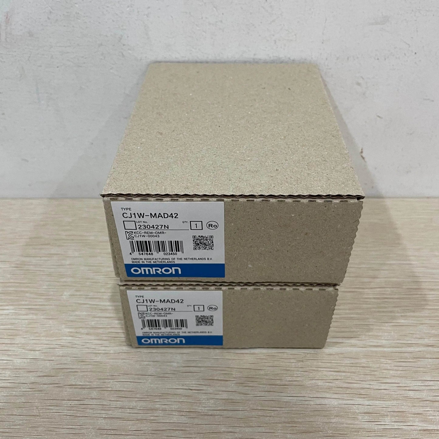 CJ1W-MAD42 Analog I/O Unit with 4 Inputs and 2 Outputs for PLC Systems - chengruiyuan