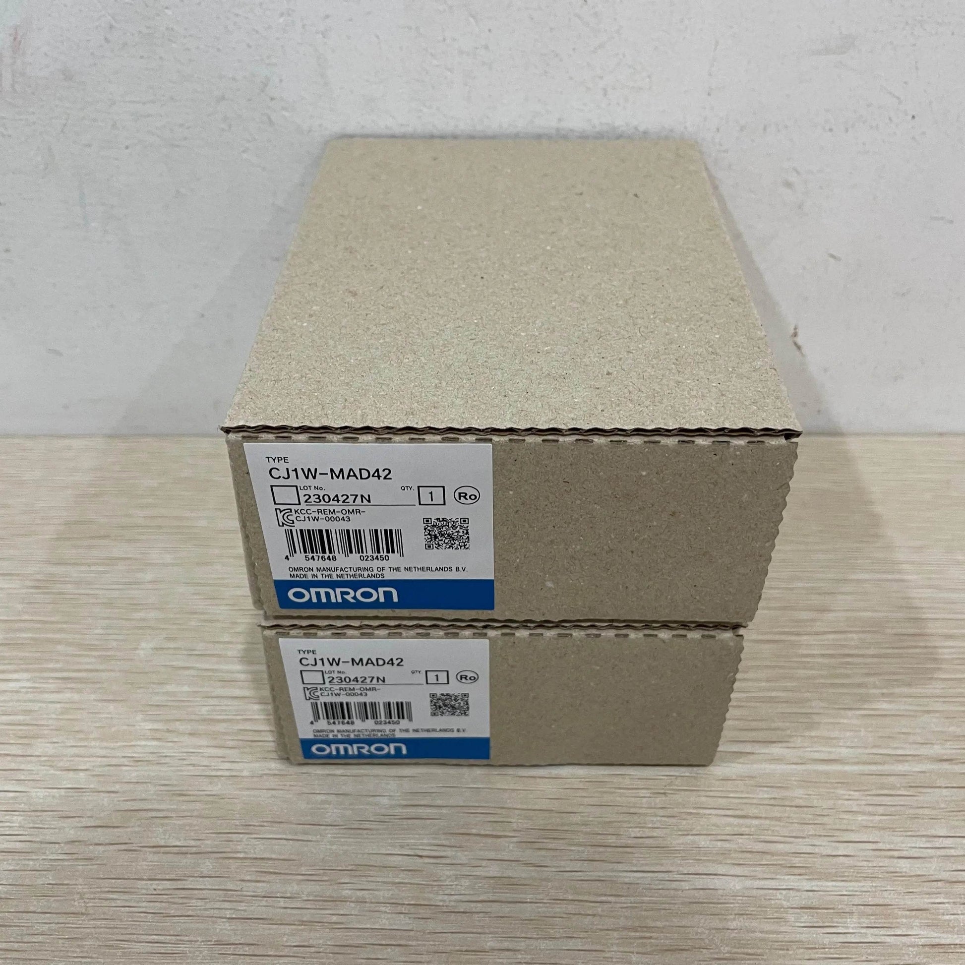 CJ1W-MAD42 Analog I/O Unit with 4 Inputs and 2 Outputs for PLC Systems - chengruiyuan