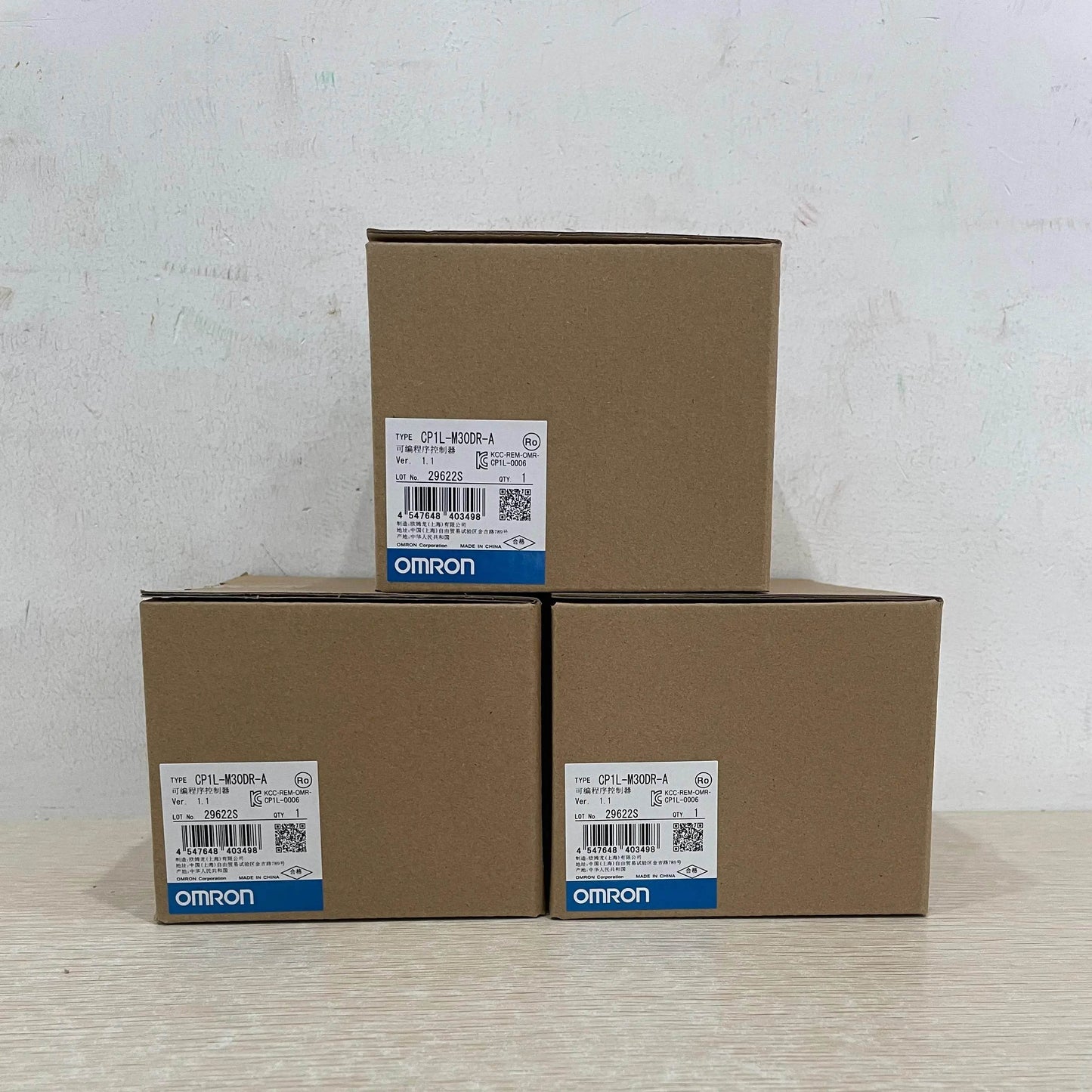Compact PLC CP1L-M30DR-A with 18 Inputs, 12 Outputs, and Built-in RS232 Port - chengruiyuan