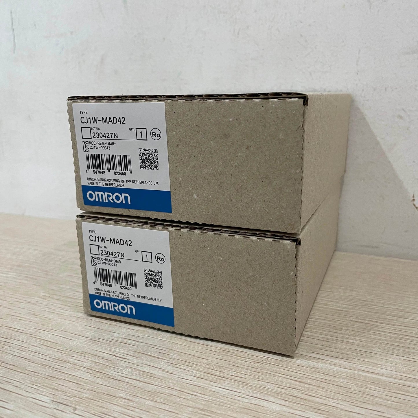 CJ1W-MAD42 Analog I/O Unit with 4 Inputs and 2 Outputs for PLC Systems - chengruiyuan