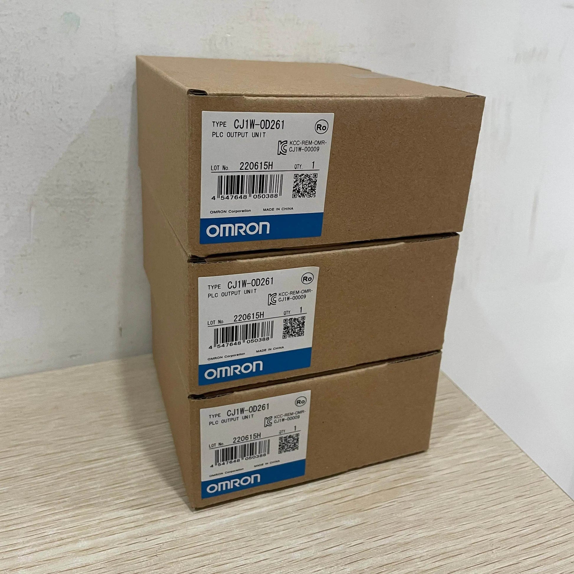 CJ1W-OD261 16-Point Digital Output Module for PLC Systems - chengruiyuan