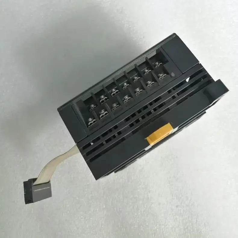 2-Channel Analog Output Module CP1W-DA021 for Precise Voltage/Current Control - chengruiyuan