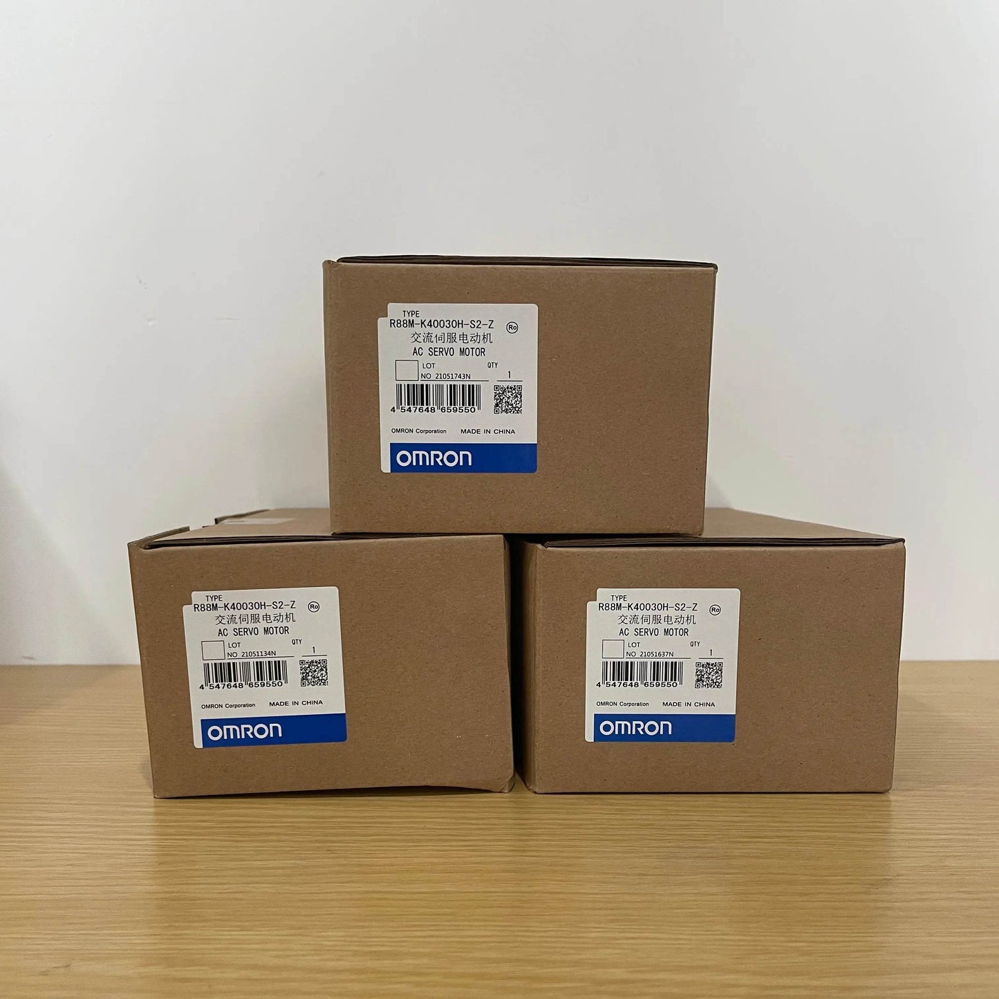 400W AC Servo Motor R88M-K40030H-S2-Z with High Torque and Precision Encoder - chengruiyuan