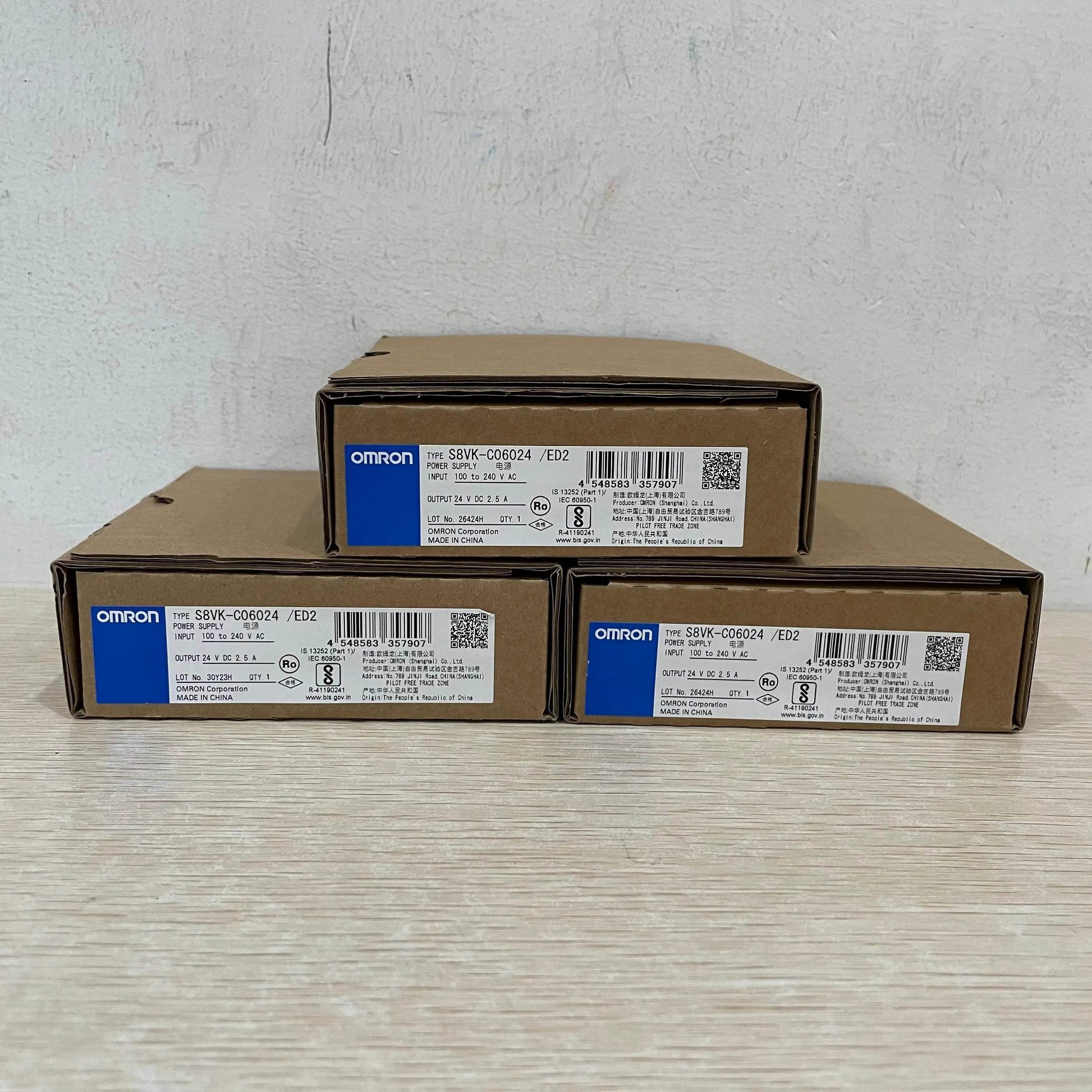 24V 60W DIN Rail Power Supply - Compact and Reliable S8VK-C06024 - chengruiyuan