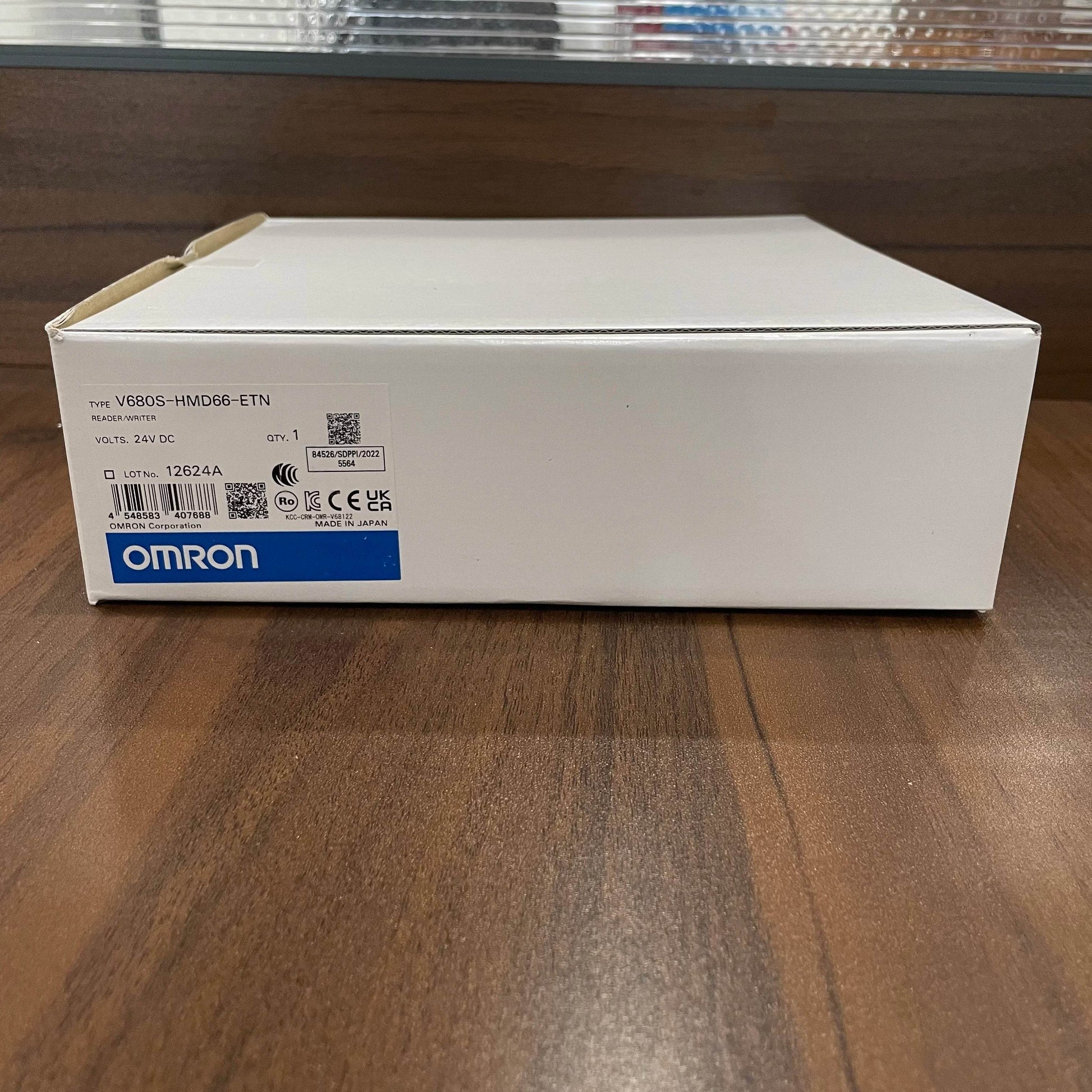 V680S-HMD66-ETN Industrial RFID Head with Ethernet Communication and Long-Range Detection - chengruiyuan